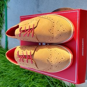 Johnston and Murphy Wingtip